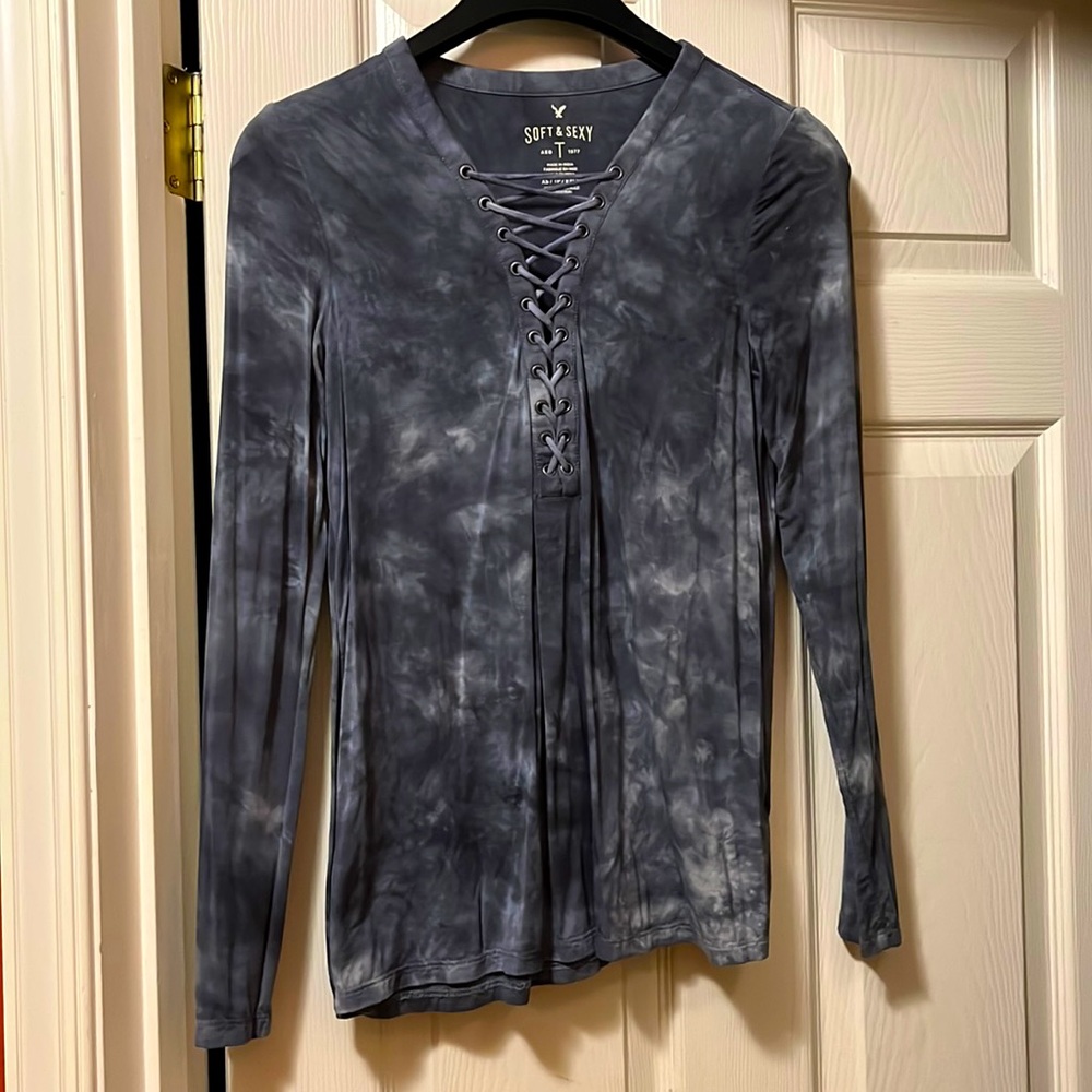American Eagle long sleeve with lace up detail. Size XS.